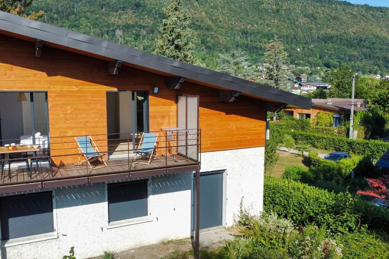 La Tournette Superb Quiet Apartment 300 Meters From The Lake Sevrier 0*,  France